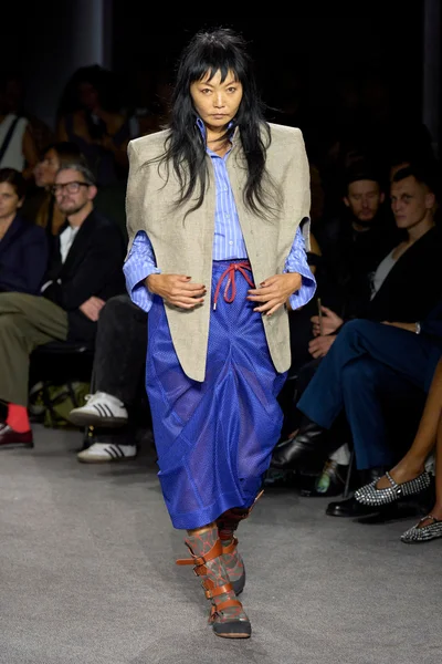 Look 6